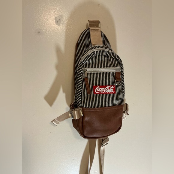 NWOT Vintage Rare HTF Coca-Cola Sling Bag Crossbody Shoulder Handbag main image 4
